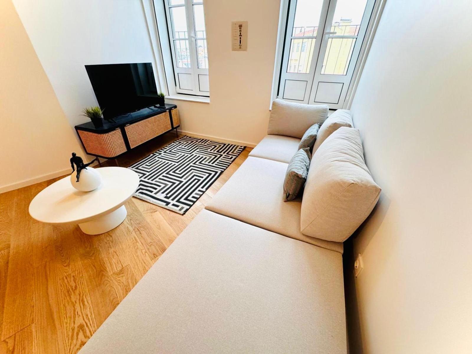 Lisbon Pink House II Beautiful 2 Bedroom Flat In City Center Екстер'єр фото