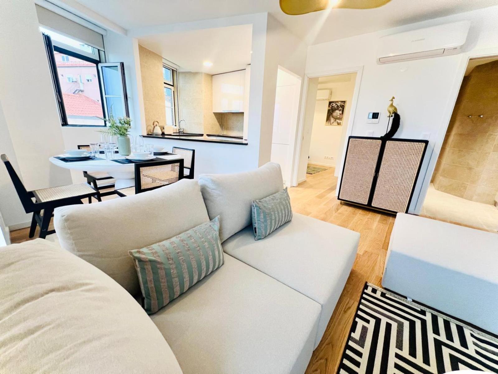 Lisbon Pink House II Beautiful 2 Bedroom Flat In City Center Екстер'єр фото
