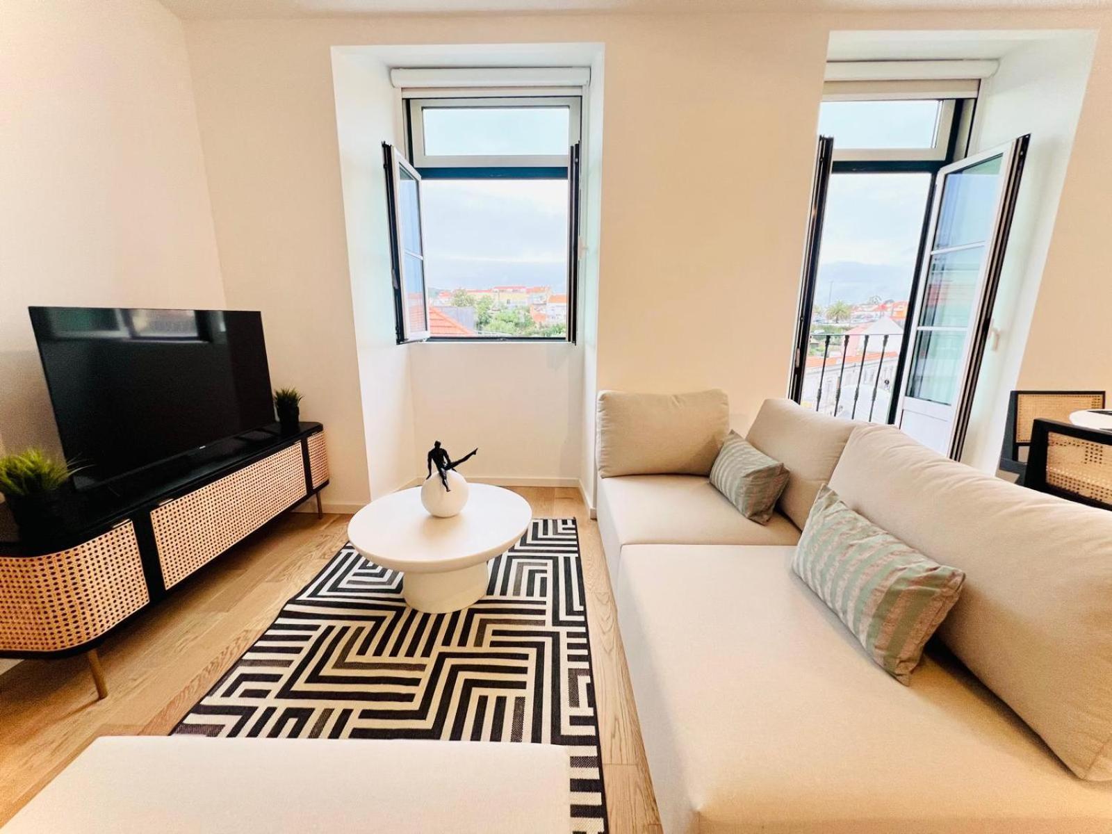 Lisbon Pink House II Beautiful 2 Bedroom Flat In City Center Екстер'єр фото