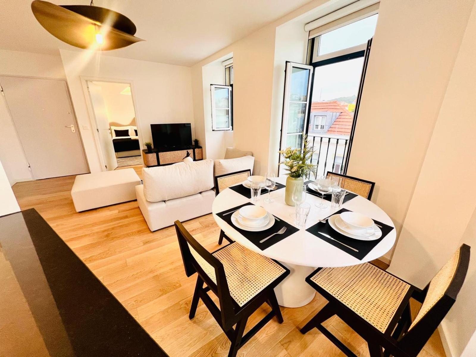 Lisbon Pink House II Beautiful 2 Bedroom Flat In City Center Екстер'єр фото