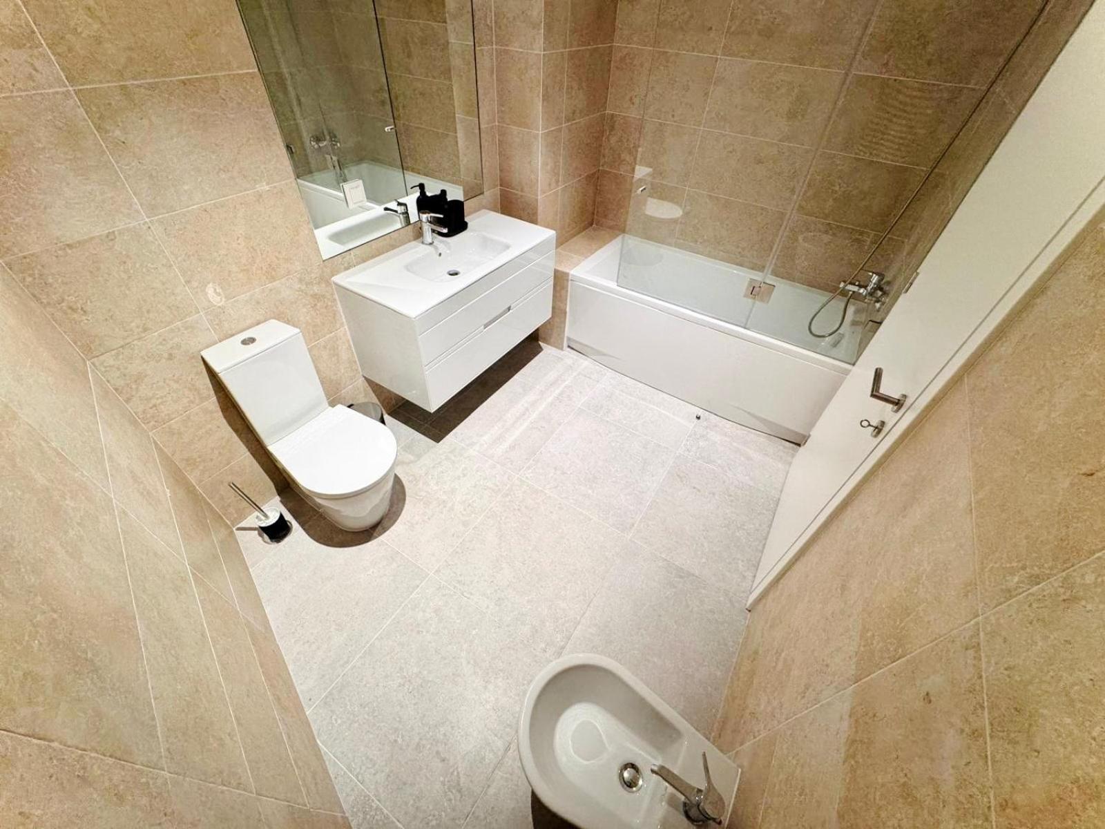 Lisbon Pink House II Beautiful 2 Bedroom Flat In City Center Екстер'єр фото