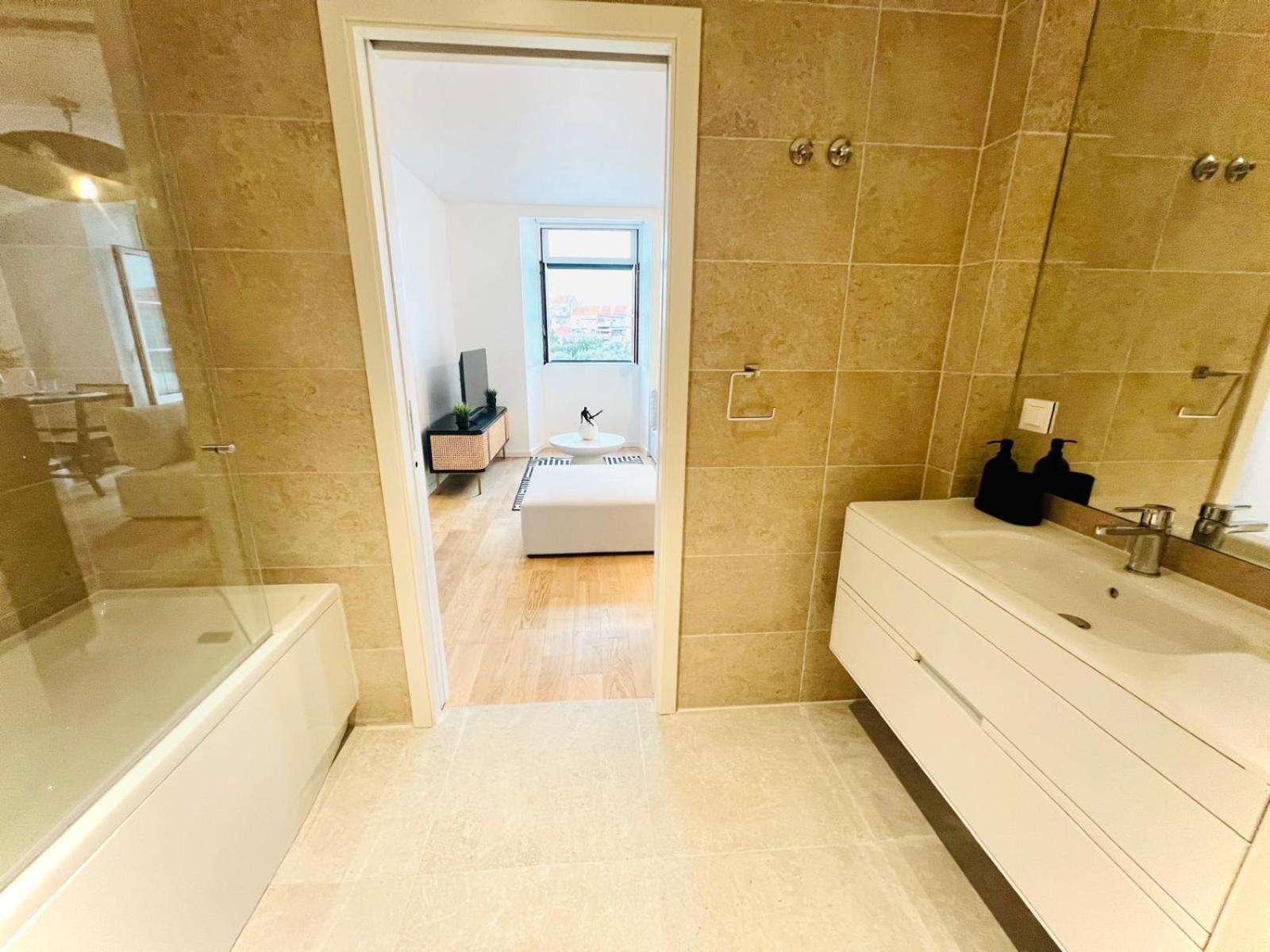 Lisbon Pink House II Beautiful 2 Bedroom Flat In City Center Екстер'єр фото